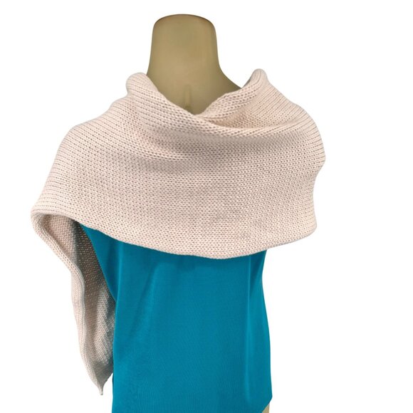 Pure Hand-Knit scarf wrap Cotton Shawl Large Wooden Buttons ivory sweater knit - Picture 8 of 9